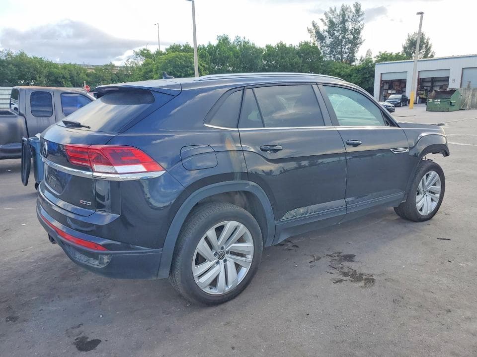 2021 VOLKSWAGEN ATLAS CROSS SPORT SE 3