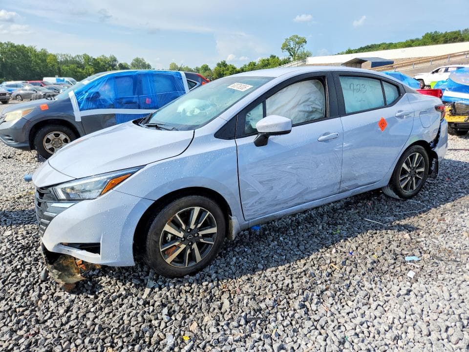 2025 NISSAN VERSA SV