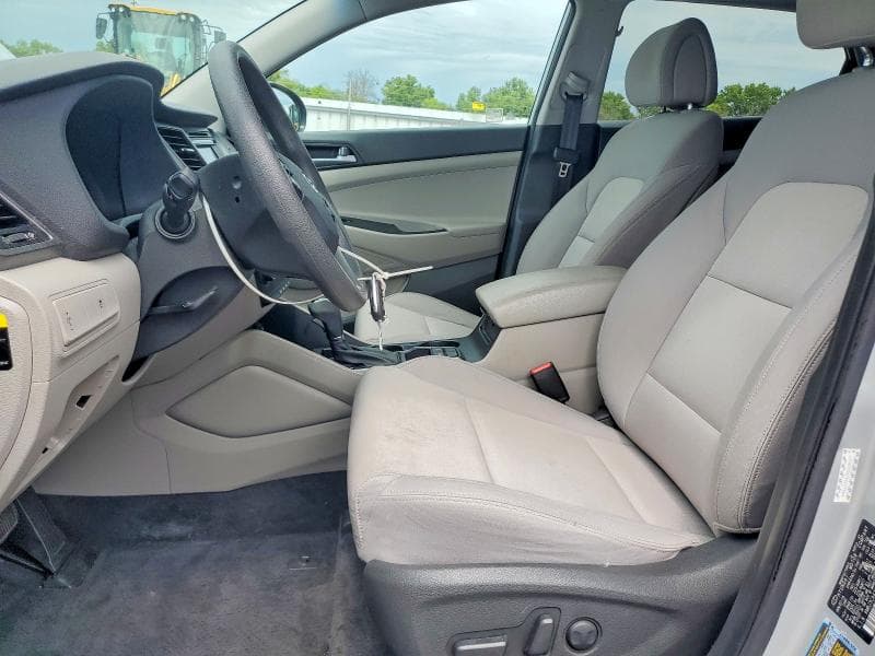2017 HYUNDAI TUCSON SE 7