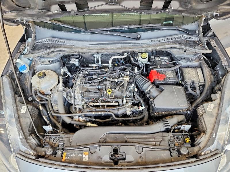 2021 FORD ESCAPE SE 12