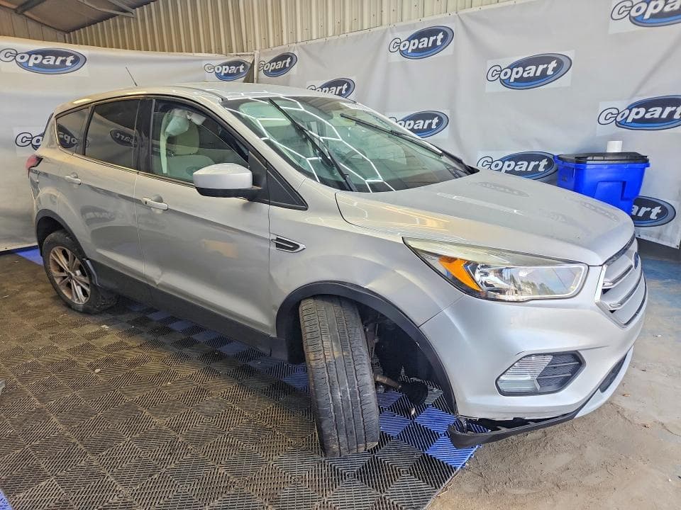 2019 FORD ESCAPE SE 4