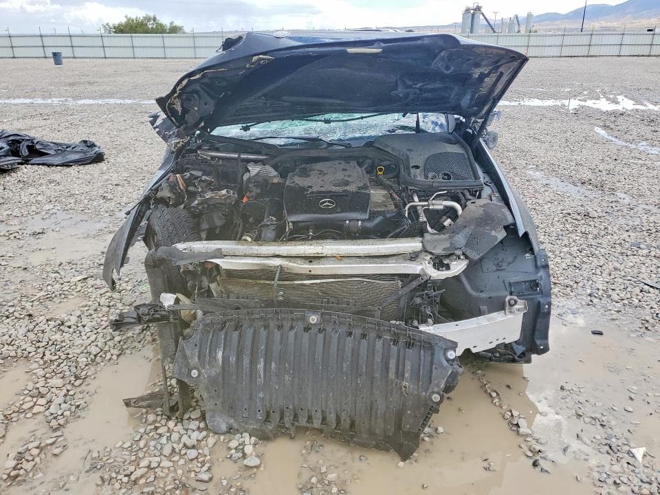 2017 MERCEDES-BENZ E 300 5
