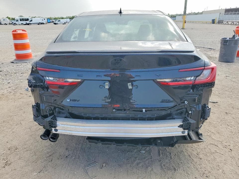 2026 TOYOTA CAMRY SE 6
