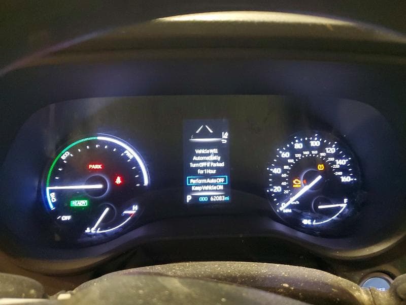 2023 TOYOTA SIENNA LE 9