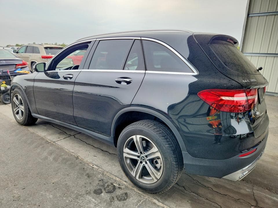 2019 MERCEDES-BENZ GLC 300 4MATIC 2