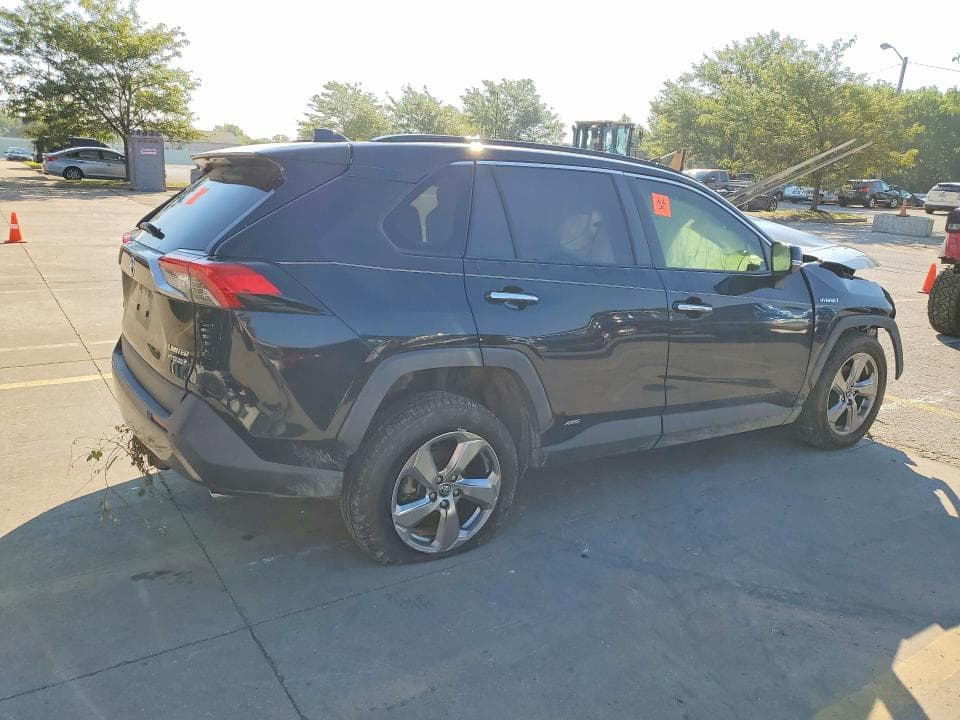 2019 TOYOTA RAV4 LIMITED 3