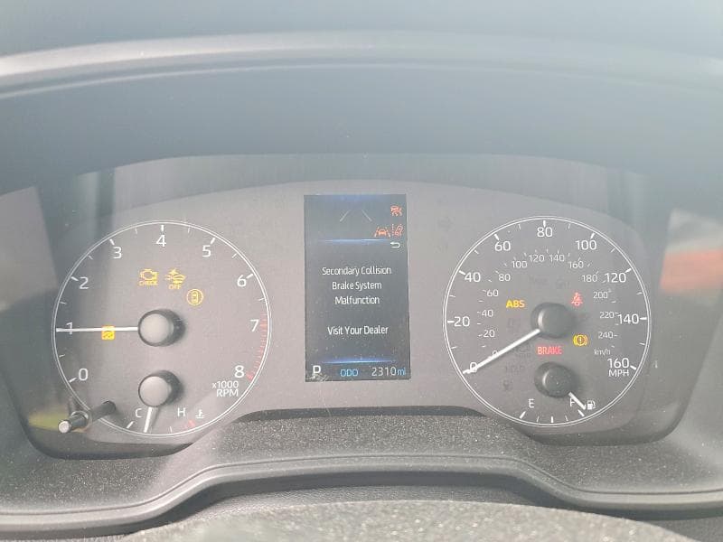 2025 TOYOTA COROLLA SE 9