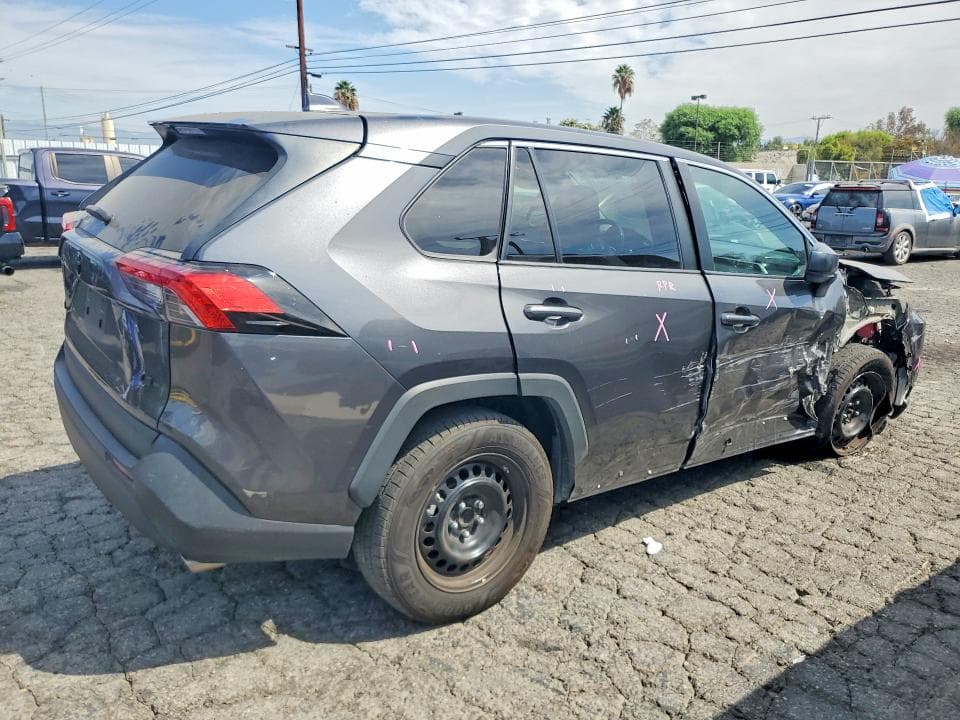 2023 TOYOTA RAV4 LE 3