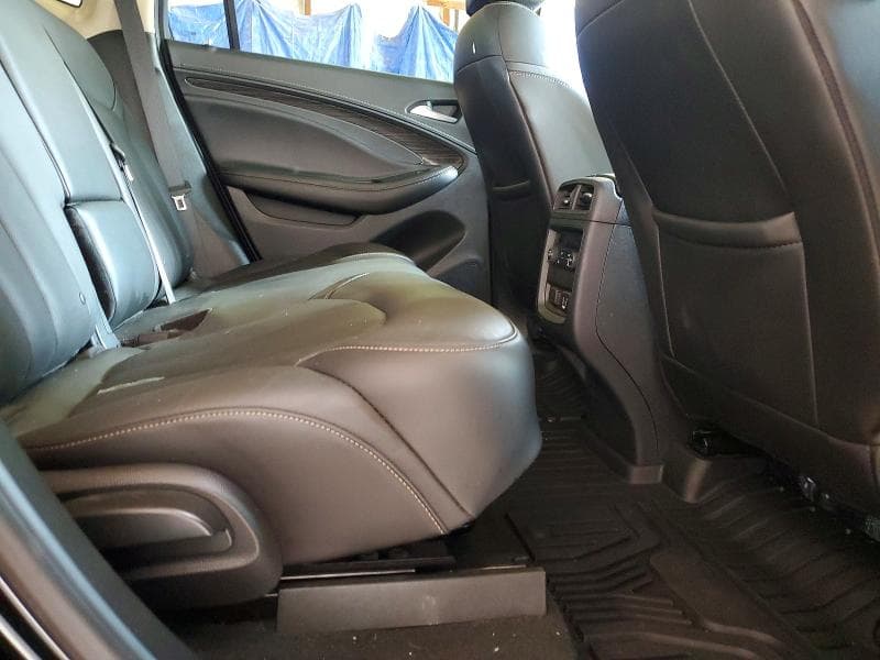 2018 BUICK ENVISION ESSENCE 11