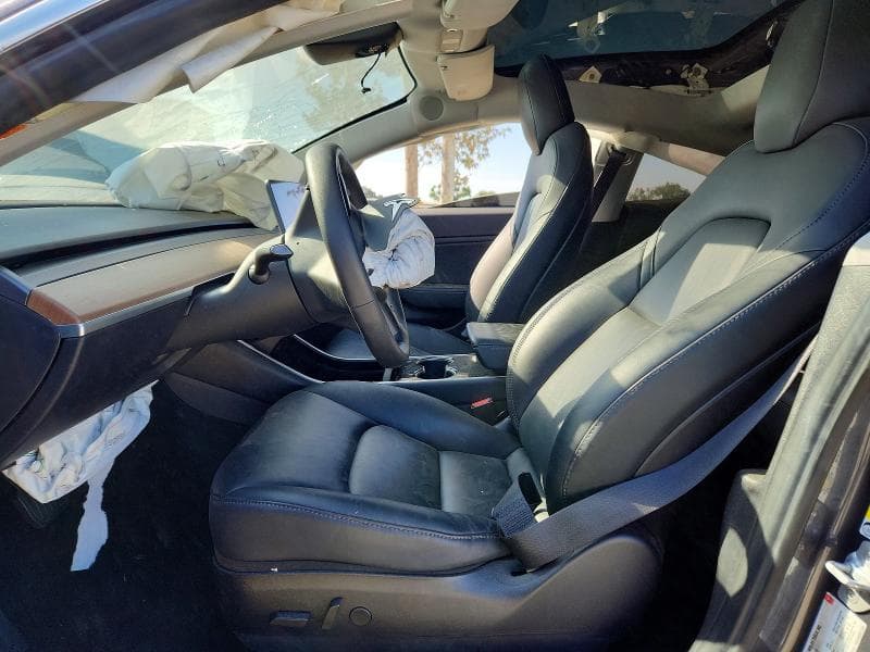 2018 TESLA MODEL 3 7