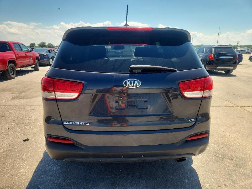 2017 KIA SORENTO LX V6 6
