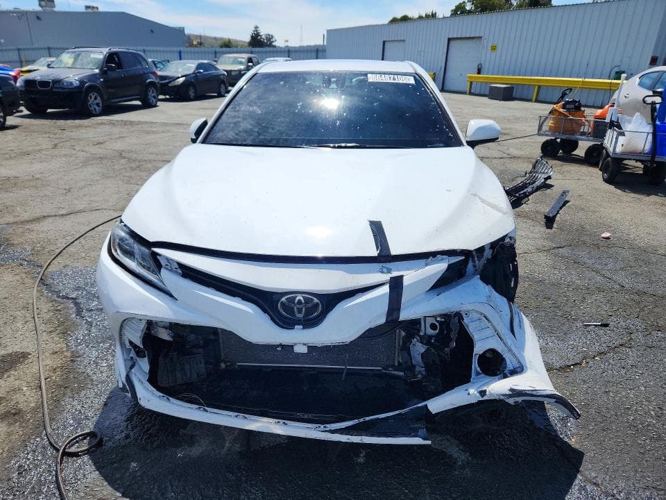 2020 TOYOTA CAMRY LE 5
