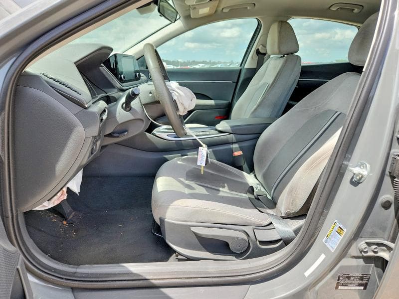 2021 HYUNDAI SONATA SE 7