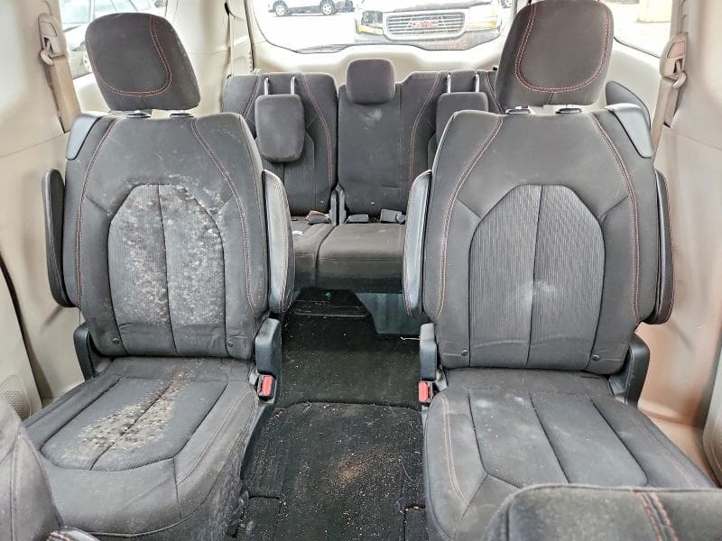 2017 CHRYSLER PACIFICA TOURING 10