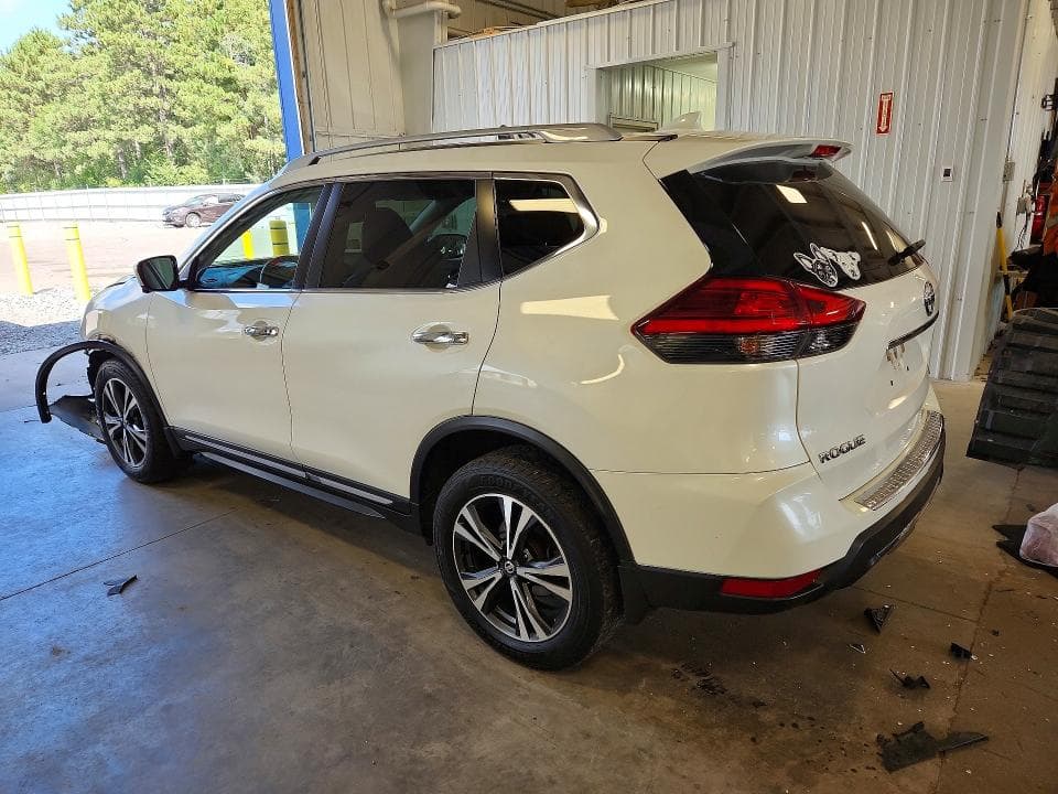 2017 NISSAN ROGUE SL 2