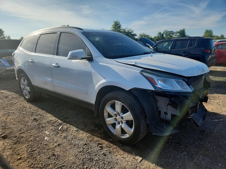 2017 CHEVROLET TRAVERSE LT 4