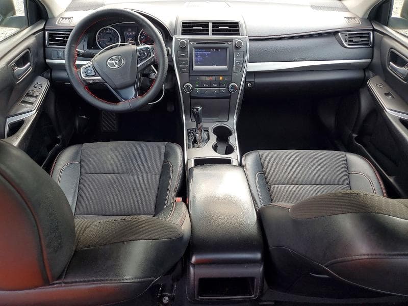 2017 TOYOTA CAMRY SE 8