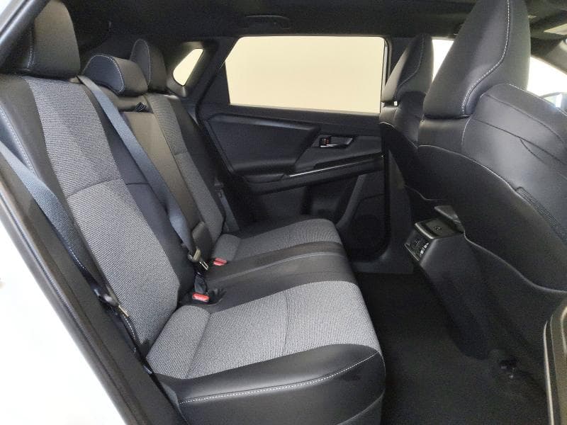 2026 TOYOTA BZ XLE PLUS 11