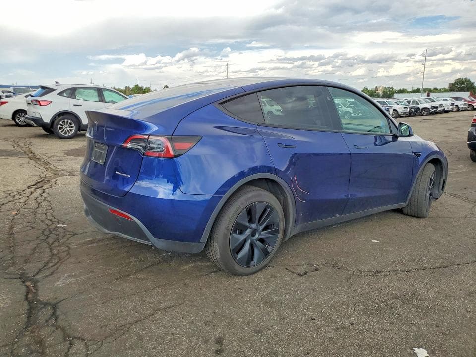 2024 TESLA MODEL Y 3
