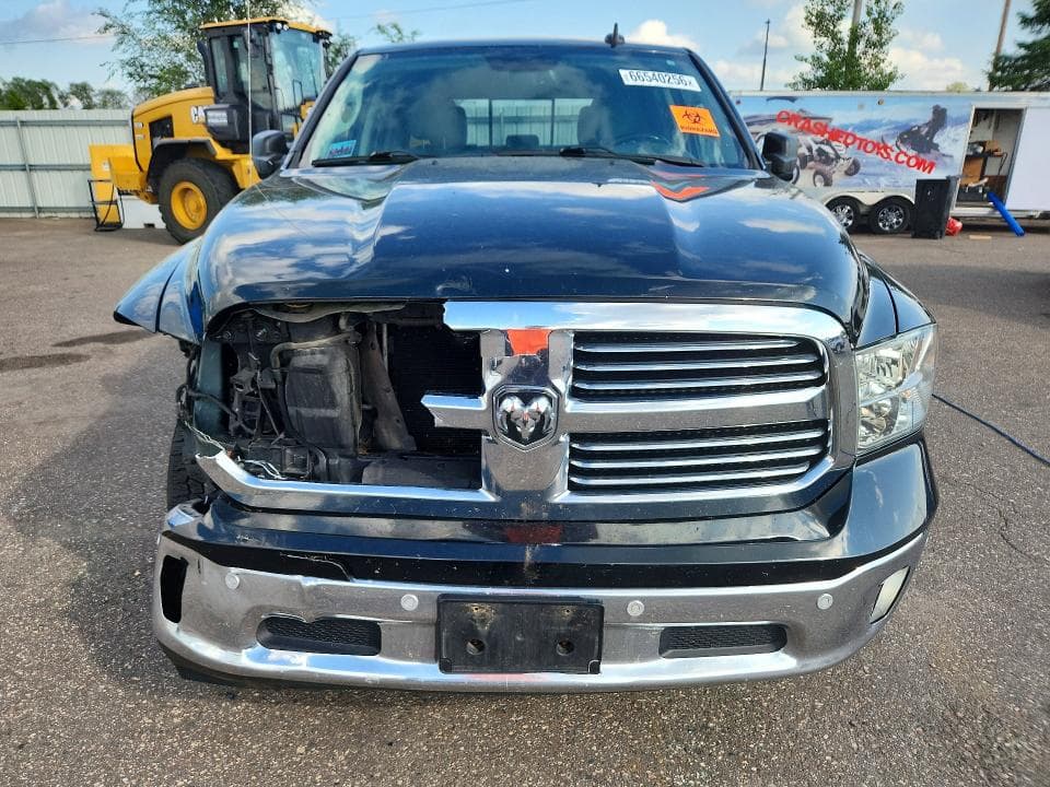 2017 RAM 1500 SLT 5