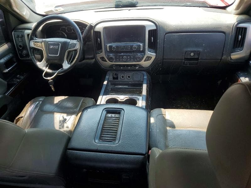 2018 GMC SIERRA K2500 SLT 8