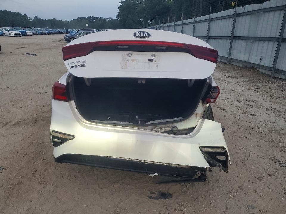 2021 KIA FORTE LXS 6