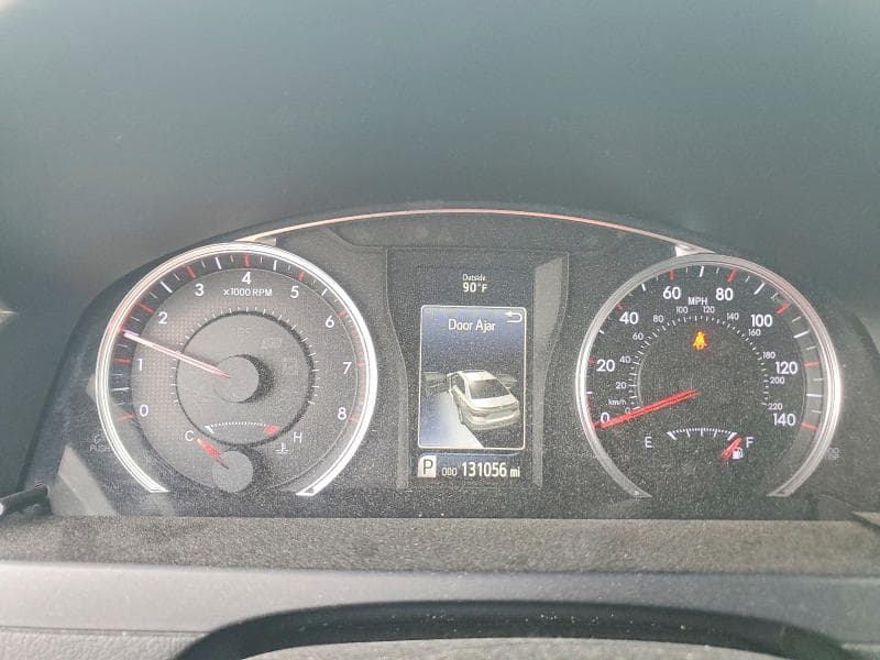 2017 TOYOTA CAMRY SE 9