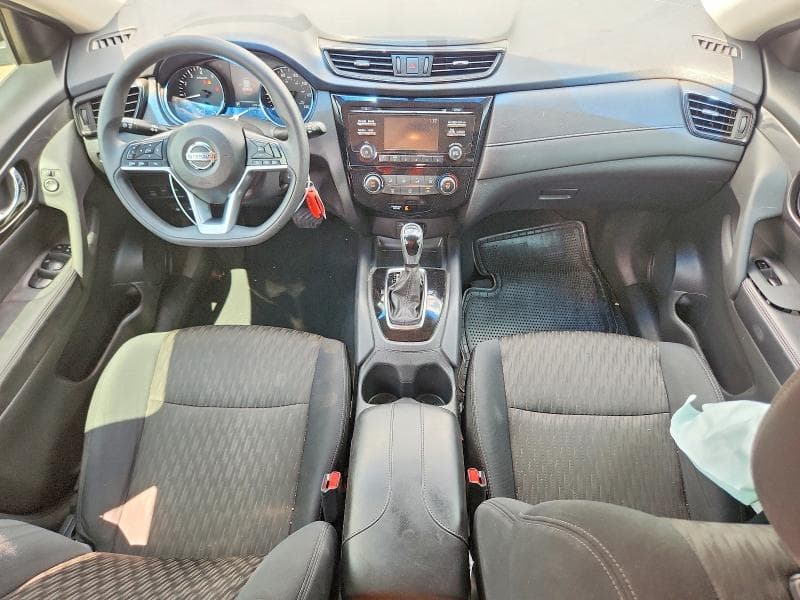 2017 NISSAN ROGUE S 8