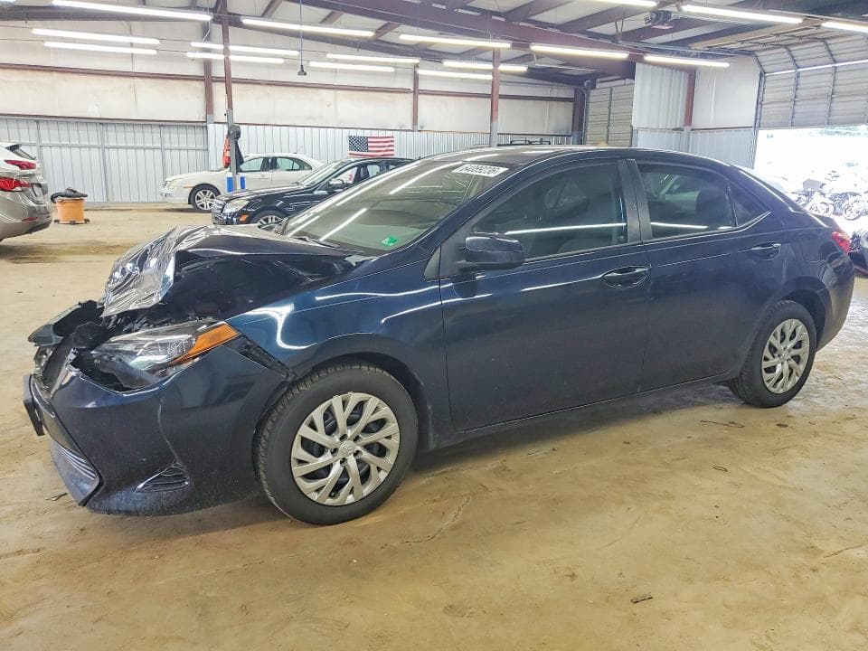 2017 TOYOTA COROLLA LE - 1