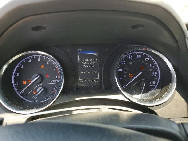 2019 TOYOTA CAMRY SE 9