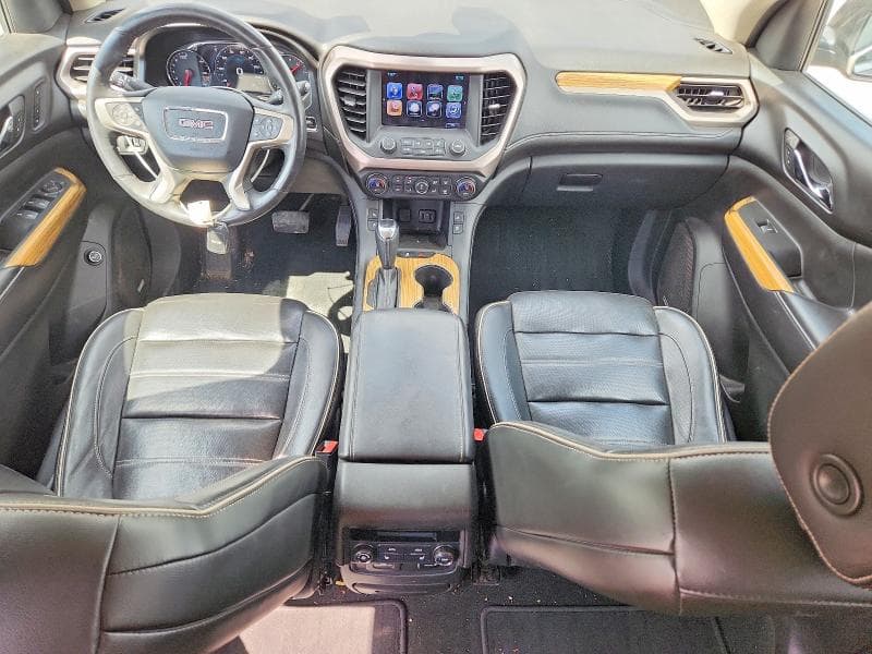 2017 GMC ACADIA DENALI 8