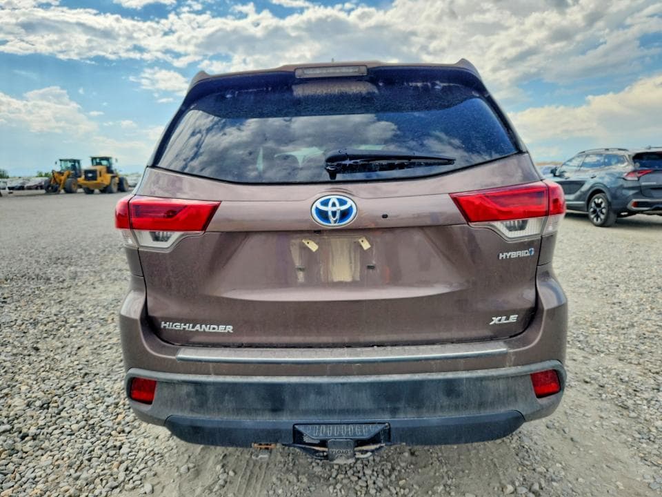 2019 TOYOTA HIGHLANDER HYBRID XLE 6