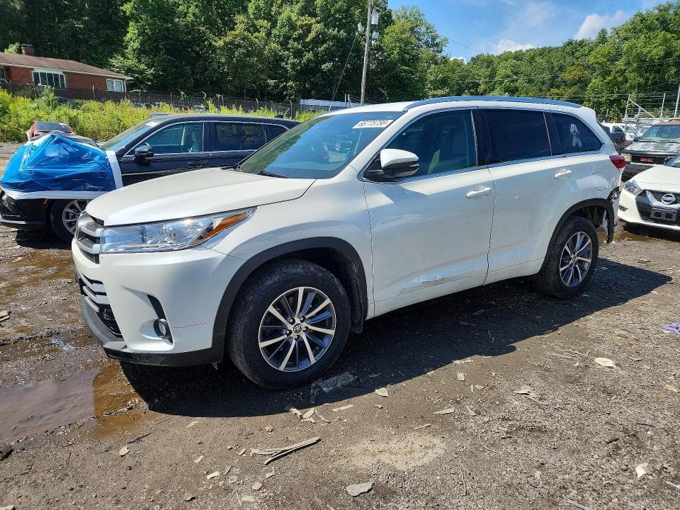 2017 TOYOTA HIGHLANDER XLE - 1