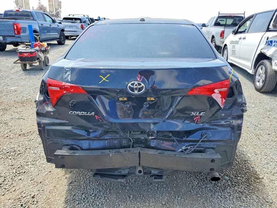 2017 TOYOTA COROLLA XLE 6