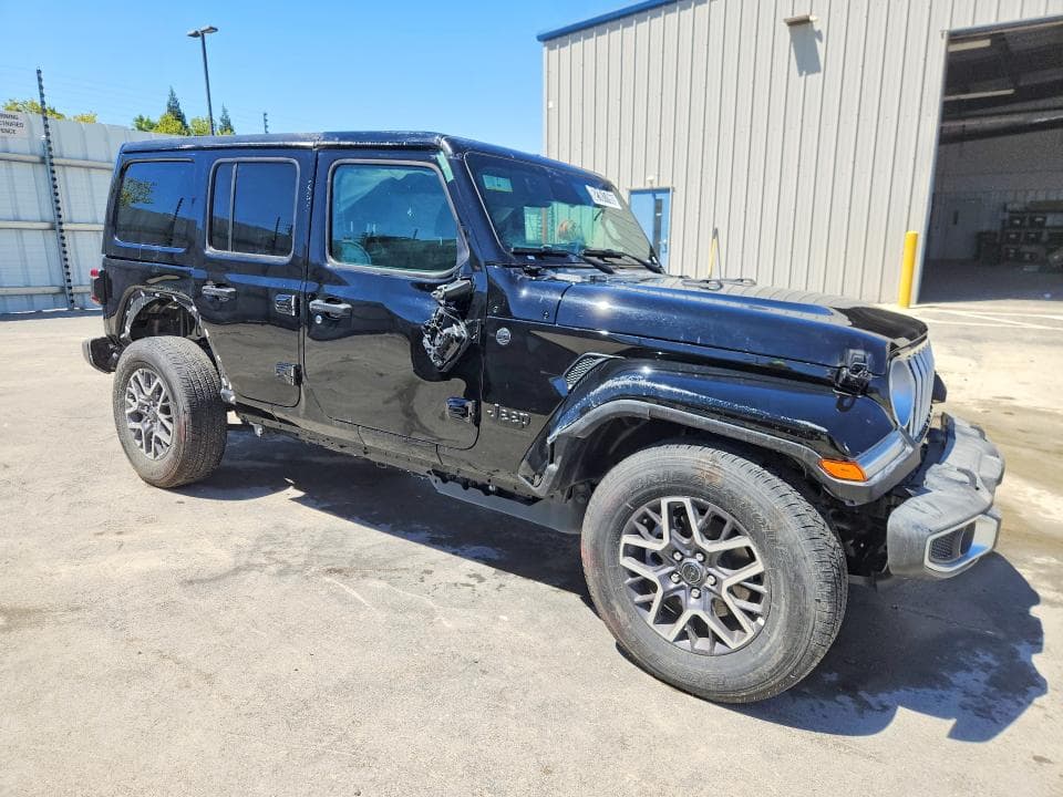 2026 JEEP WRANGLER SAHARA 4