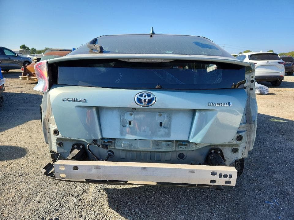 2017 TOYOTA PRIUS TWO 6