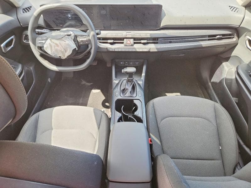 2025 KIA K4 LXS 8