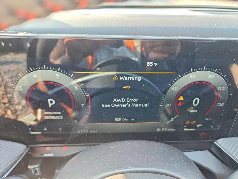 2025 NISSAN KICKS SR 9
