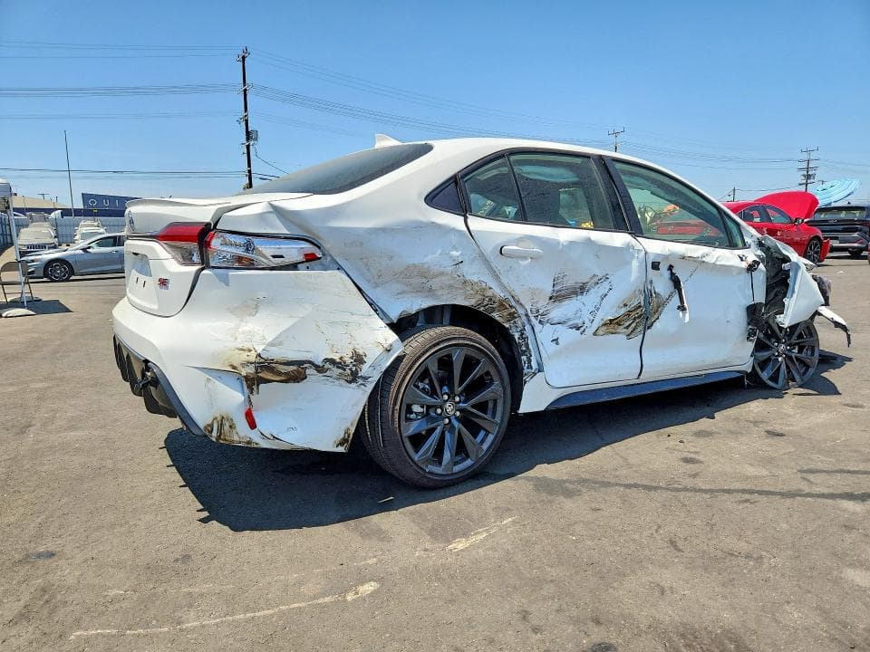 2026 TOYOTA COROLLA SE 3