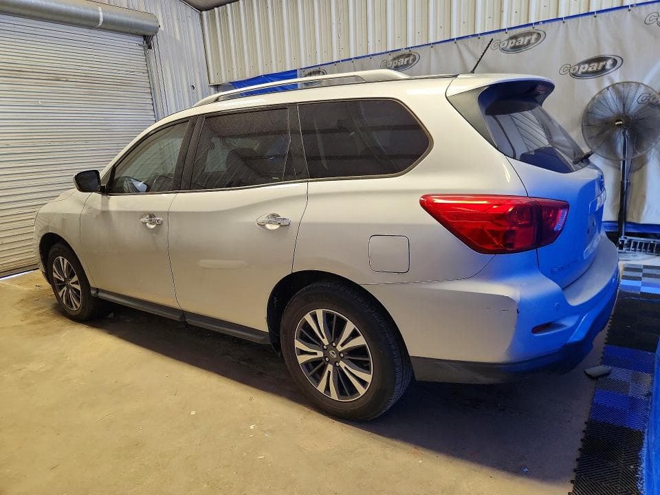 2018 NISSAN PATHFINDER SV 2