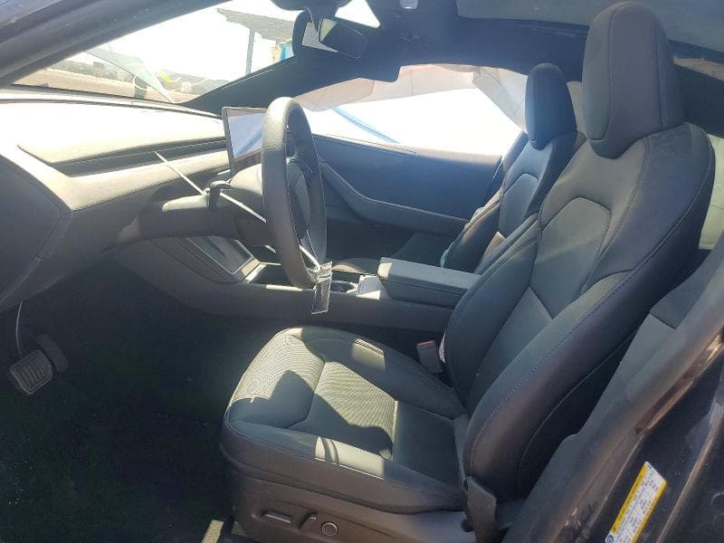 2026 TESLA MODEL Y 7