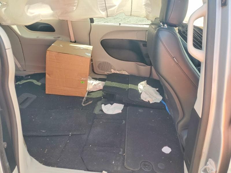 2019 CHRYSLER PACIFICA TOURING L 11