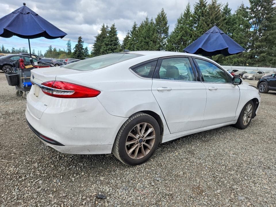 2017 FORD FUSION SE 3