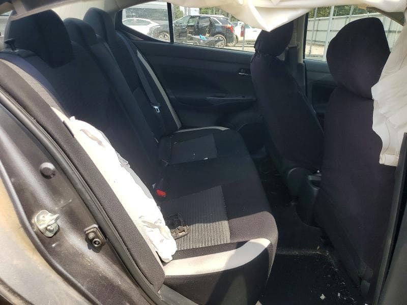 2021 NISSAN VERSA SV 10
