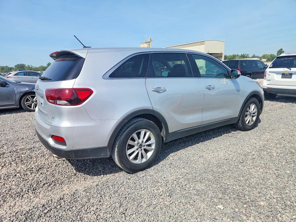 2020 KIA SORENTO S 3
