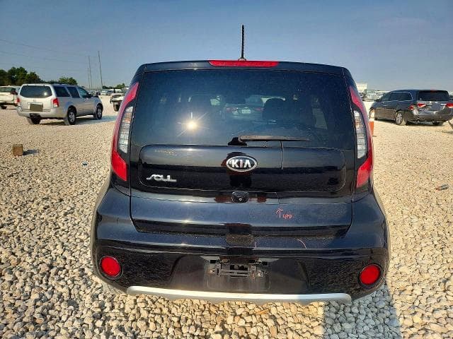 2017 KIA SOUL + 6