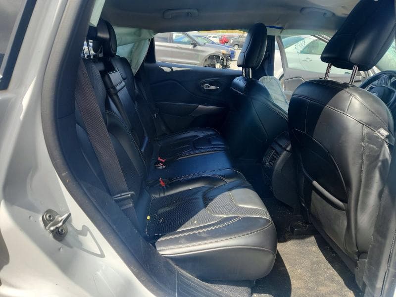 2019 JEEP CHEROKEE LIMITED 11