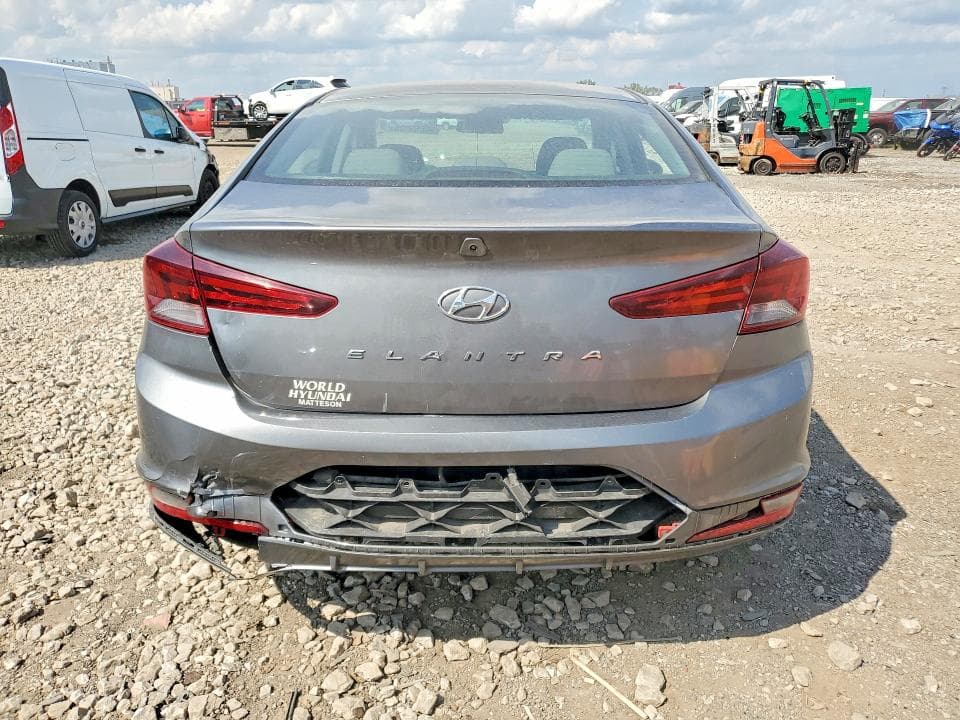 2020 HYUNDAI ELANTRA SE 6