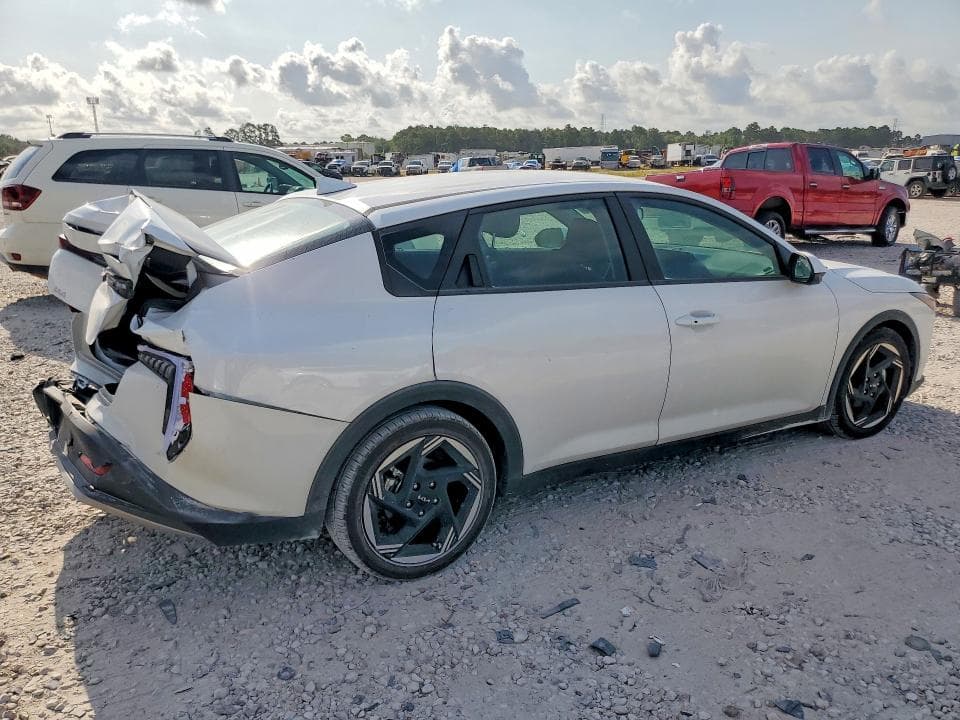 2025 KIA K4 EX 3