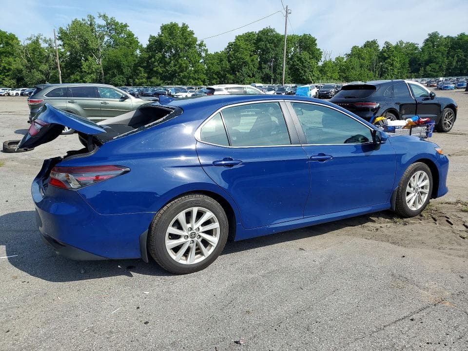 2023 TOYOTA CAMRY LE 3